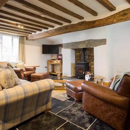 Satterthwaite Farmhouse * Kendal